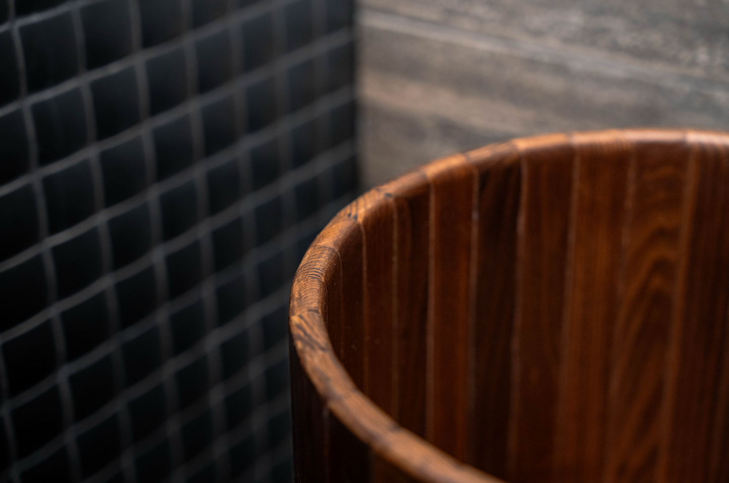 blackened-ash pedestal basin